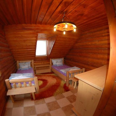 Roenk-Wellness Panzio Mezopeterd B&B 외부 사진