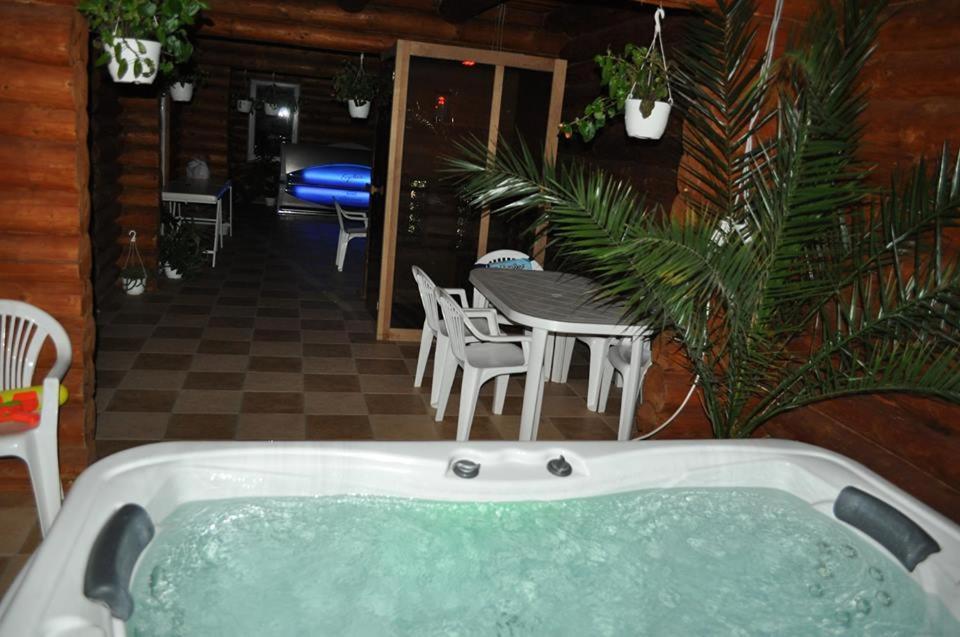 Roenk-Wellness Panzio Mezopeterd B&B 외부 사진