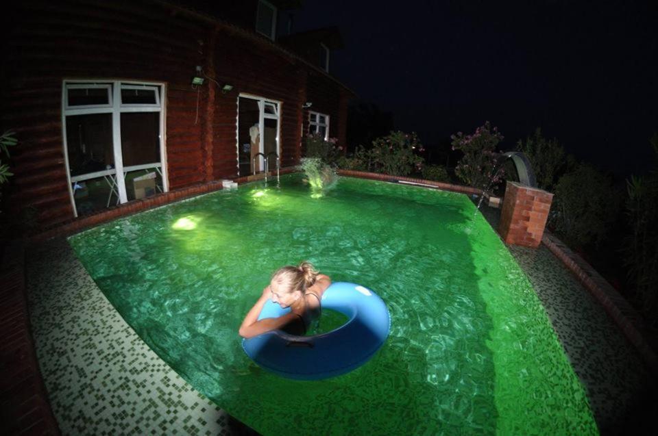 Roenk-Wellness Panzio Mezopeterd B&B 외부 사진