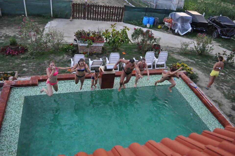 Roenk-Wellness Panzio Mezopeterd B&B 외부 사진