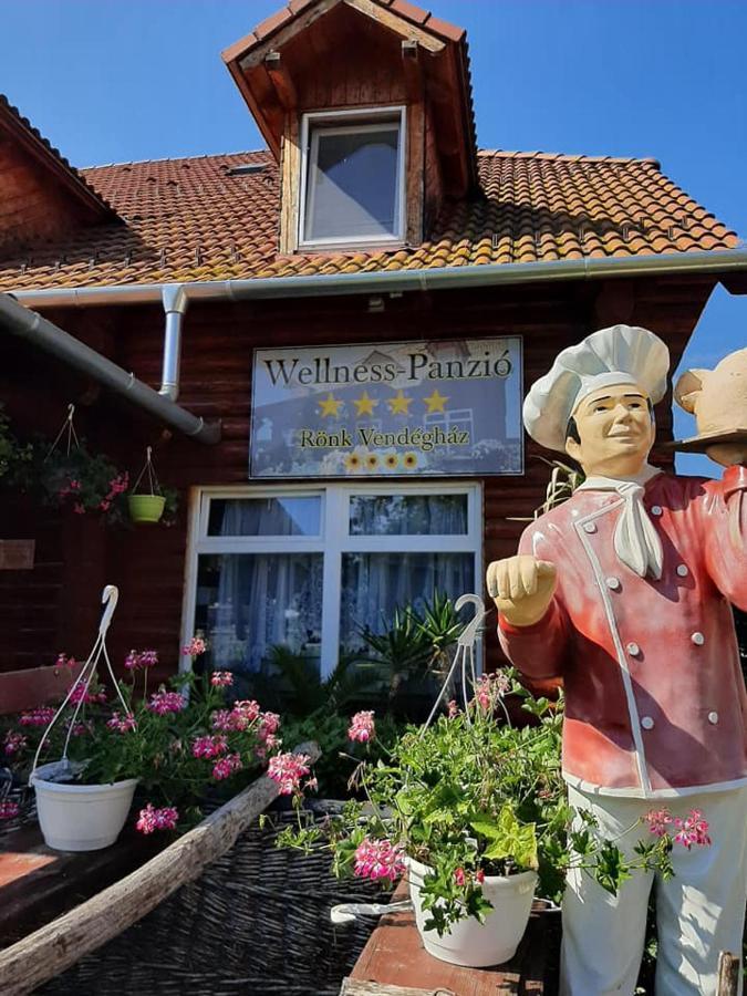 Roenk-Wellness Panzio Mezopeterd B&B 외부 사진